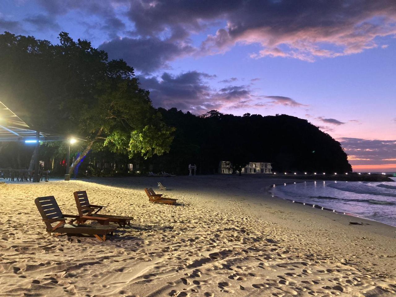 Dolphin Bay Island Resort Kota Belud Exterior foto