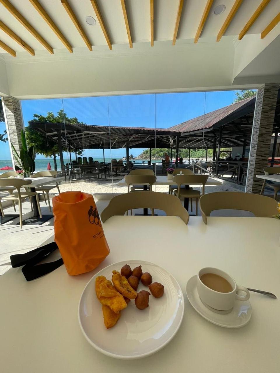 Dolphin Bay Island Resort Kota Belud Exterior foto